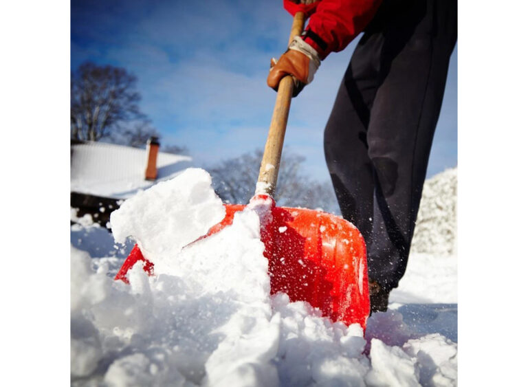 Shovel the Snow: Tips for Efficient and Safe Snow Removal